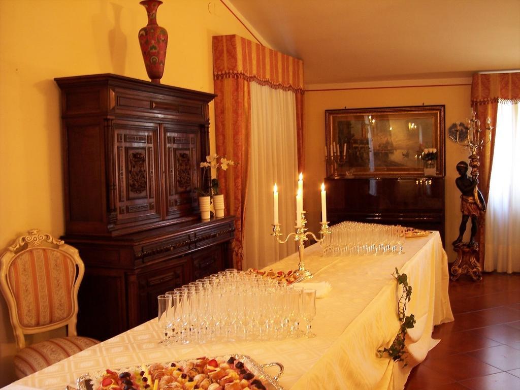Castello D'Abruzzo Hotel Ripa Teatina Buitenkant foto